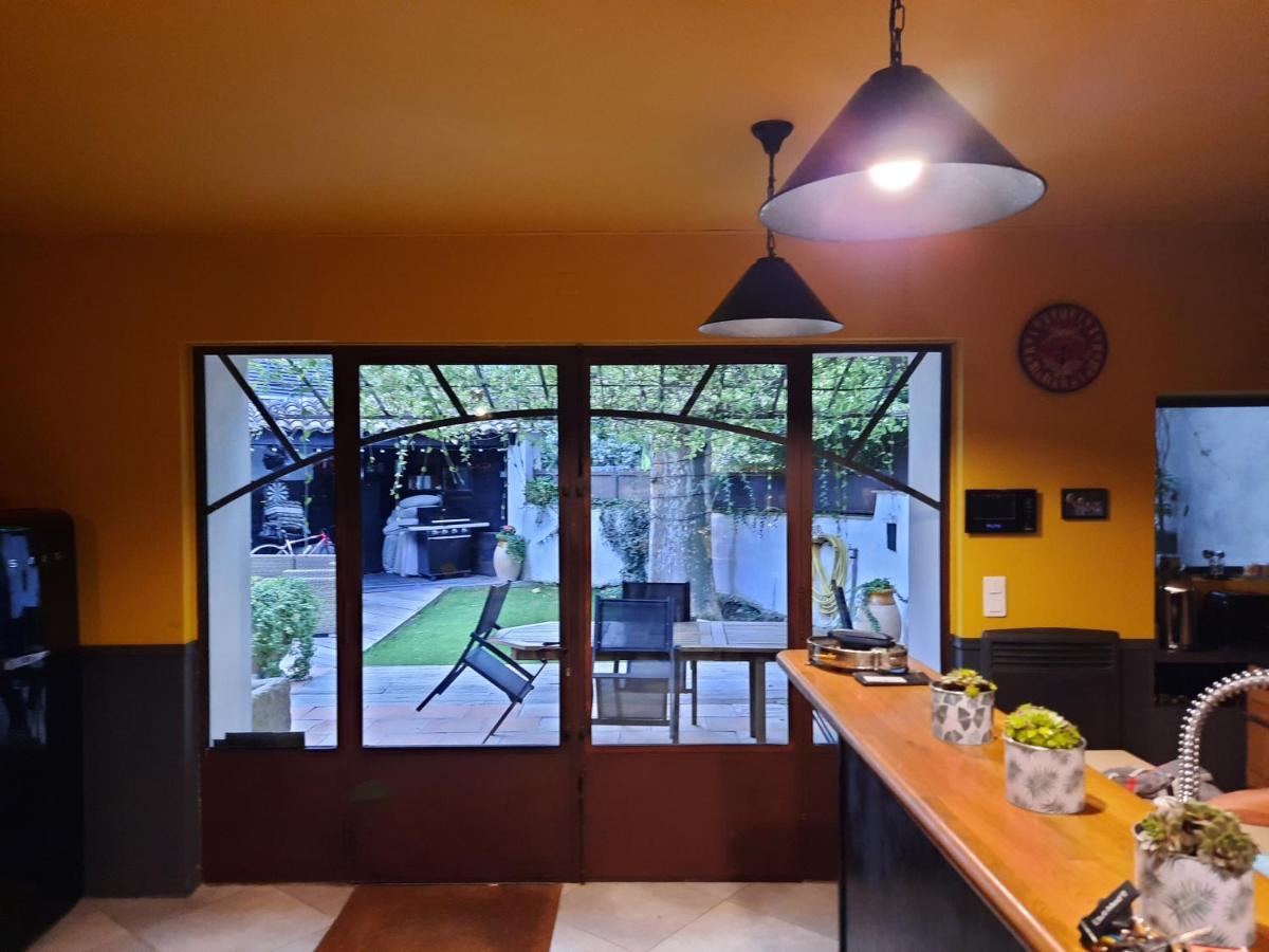 Mas" La Maison De Mon Pere " Proche Avignon A Pujaut Bagian luar foto